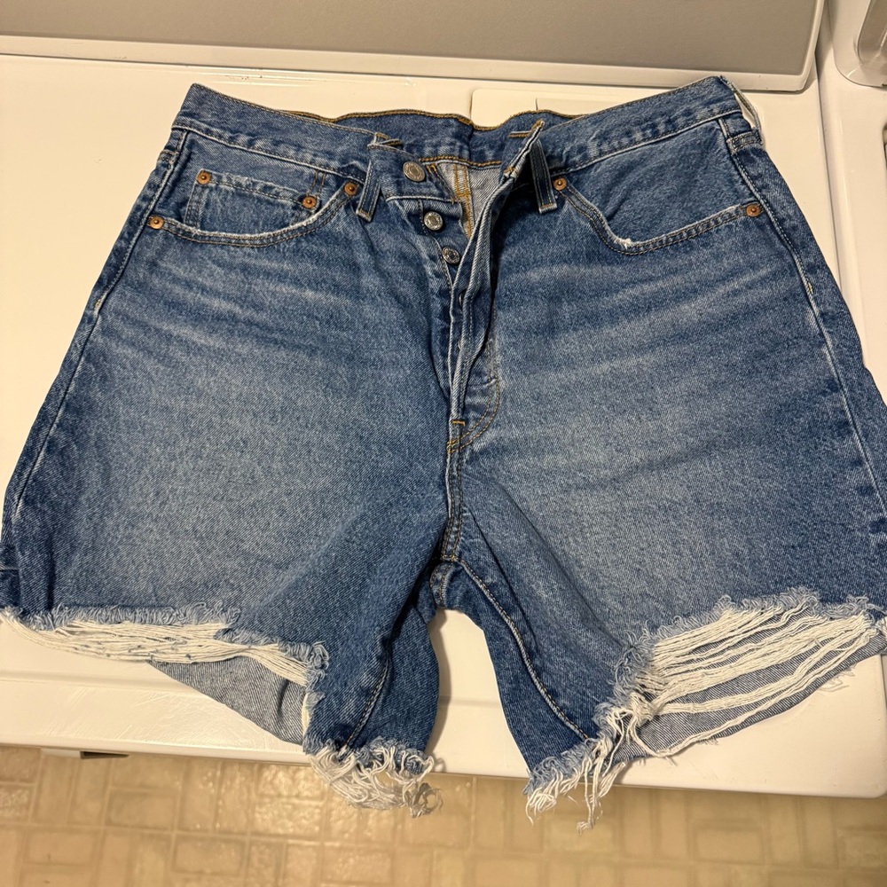 Levi’s cut off jeans shorts